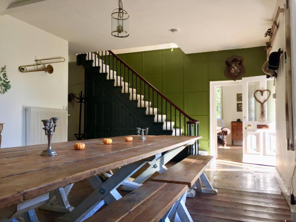 Manor House Moreton - Entire Holiday Home ドーチェスター エクステリア 写真